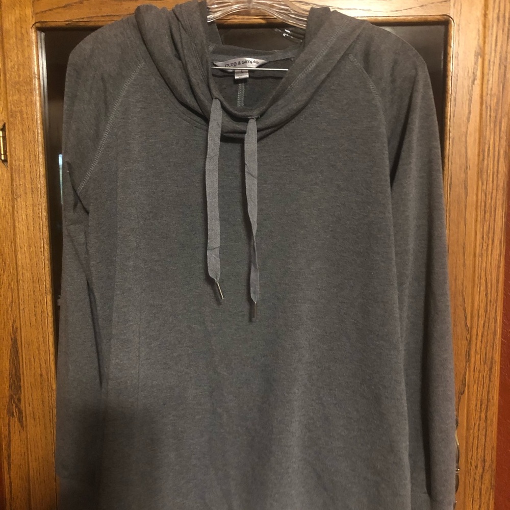 Pure & simple light weight hoodie